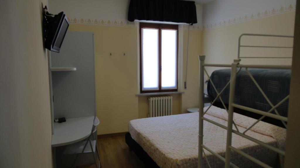 Hotel Centrale San Benedetto del Tronto Bilik gambar