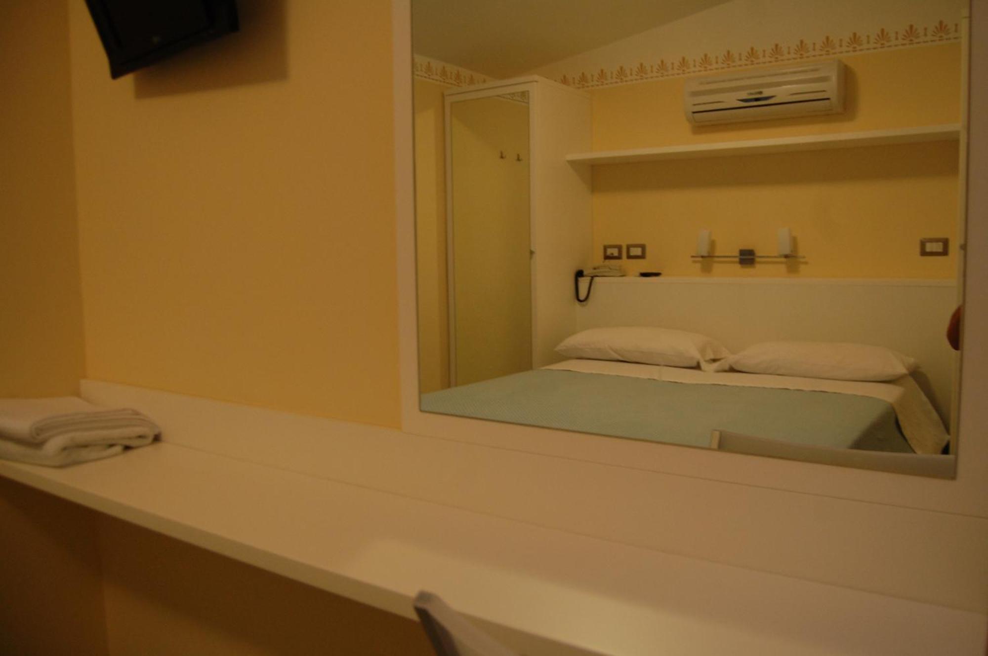 Hotel Centrale San Benedetto del Tronto Luaran gambar