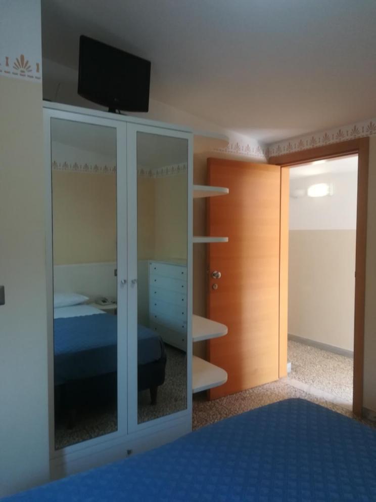 Hotel Centrale San Benedetto del Tronto Luaran gambar